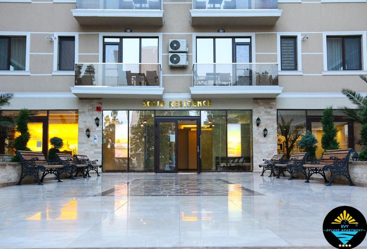 Evy Deluxe Apartment Мамая Екстериор снимка
